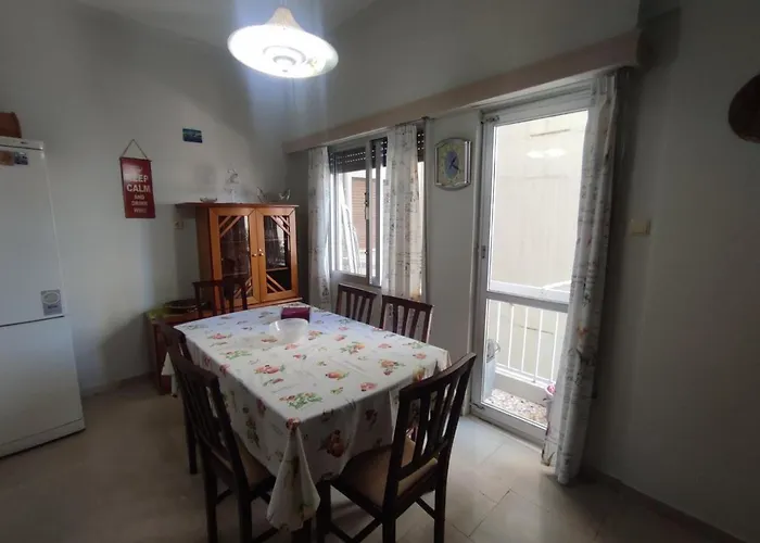 Appartement 2 Br110 Sqm Full Clima