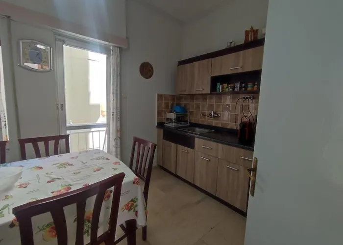 2 Br110 Sqm Full Clima Appartement *