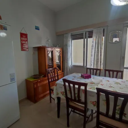 Daire 2 Br110 Sqm Full Clima Patras